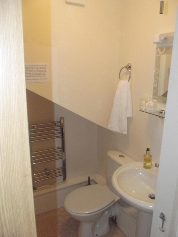 Double Room image 2