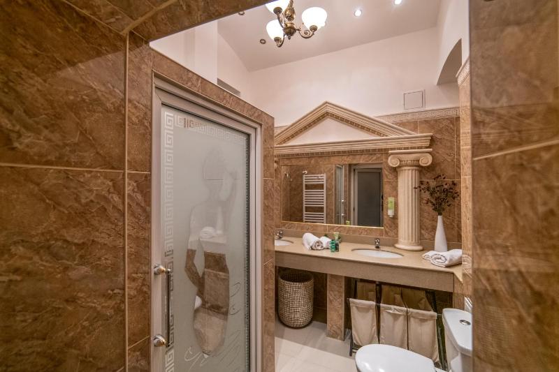 City Park Apartments - image 4