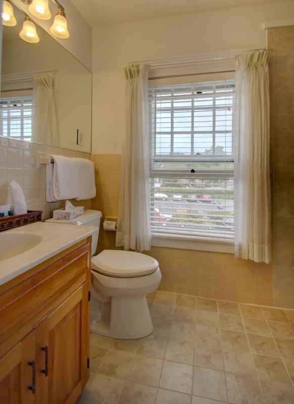 King Room with Balcony and View - Main Inn Building image 2