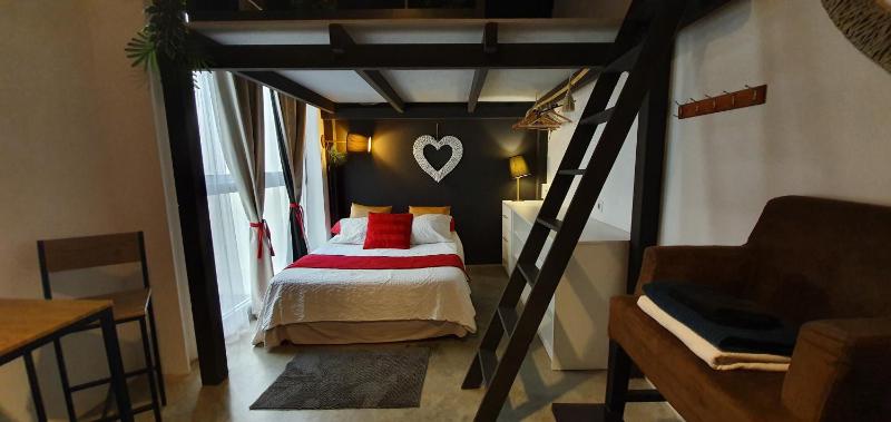 Barrio Boutik Hostal long stays - image 17