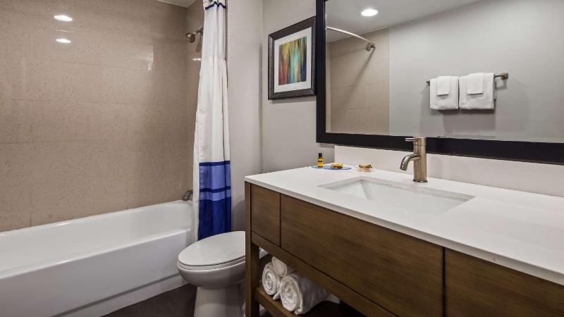 King Suite image 2