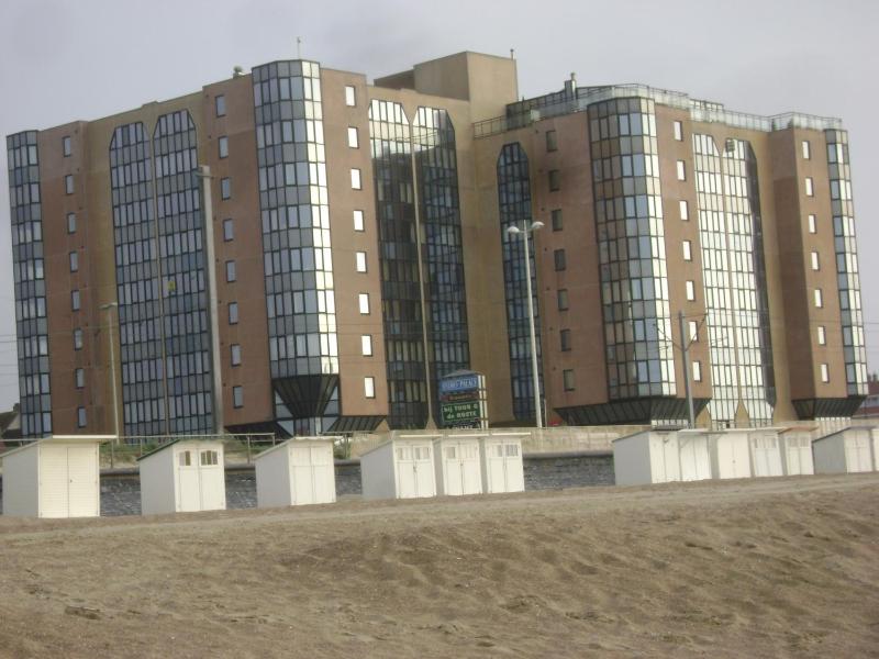 Hydro Palace Apartment - image 14