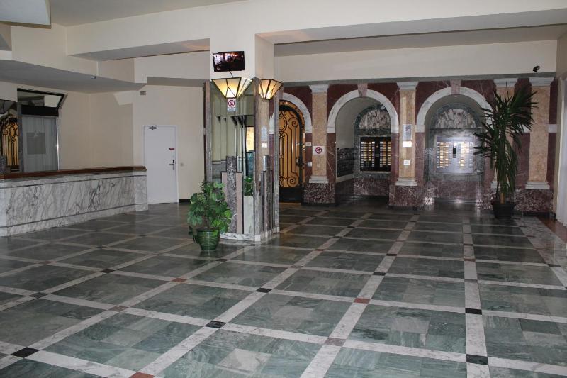 Hydro Palace Apartment - image 12