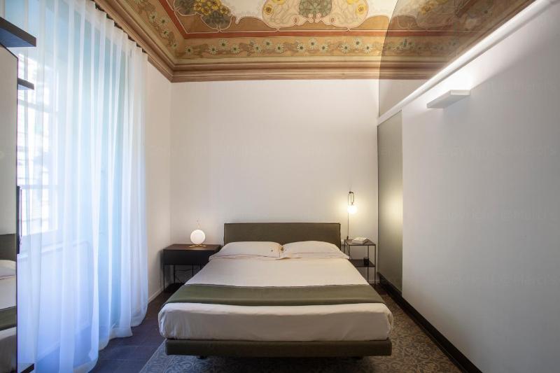 Deluxe Suite image 2