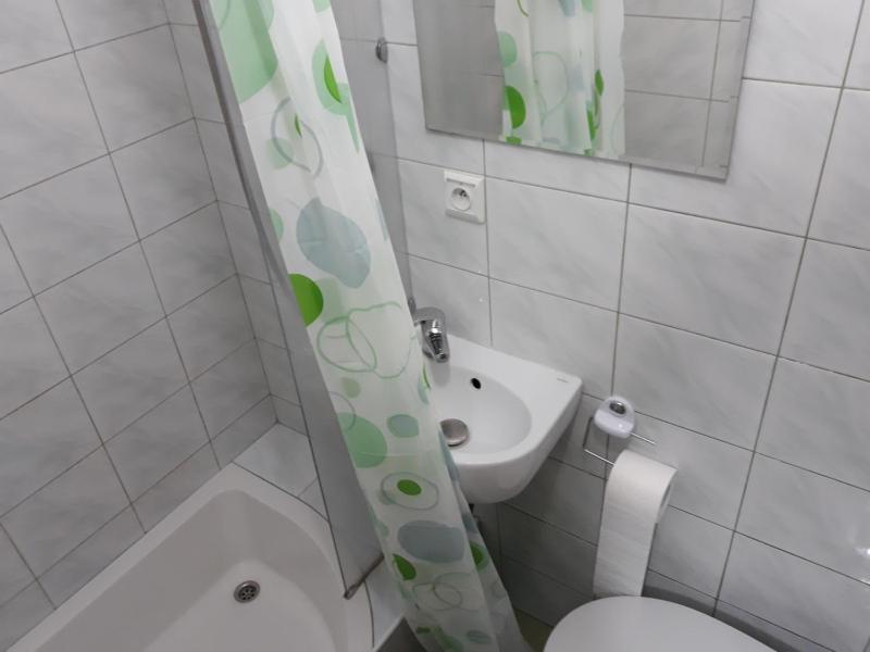 Double Room image 4