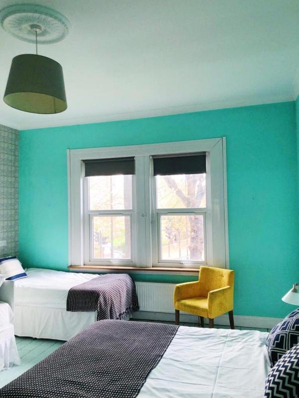 Quadruple Room with Private Bathroom image 3