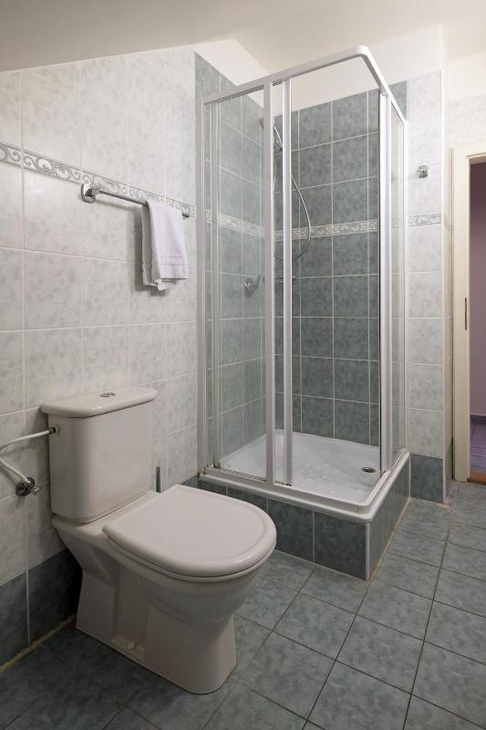 Double Room with Private Bathroom image 2