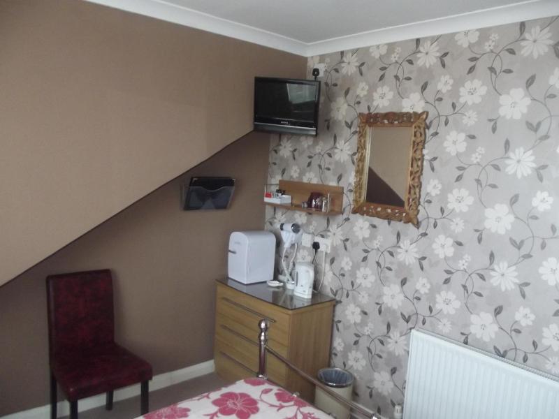 Double Room image 2