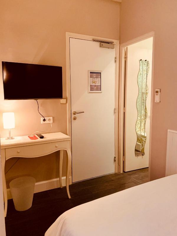 Economy Single Room image 4