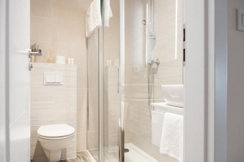 Double Room with Private Bathroom image 3