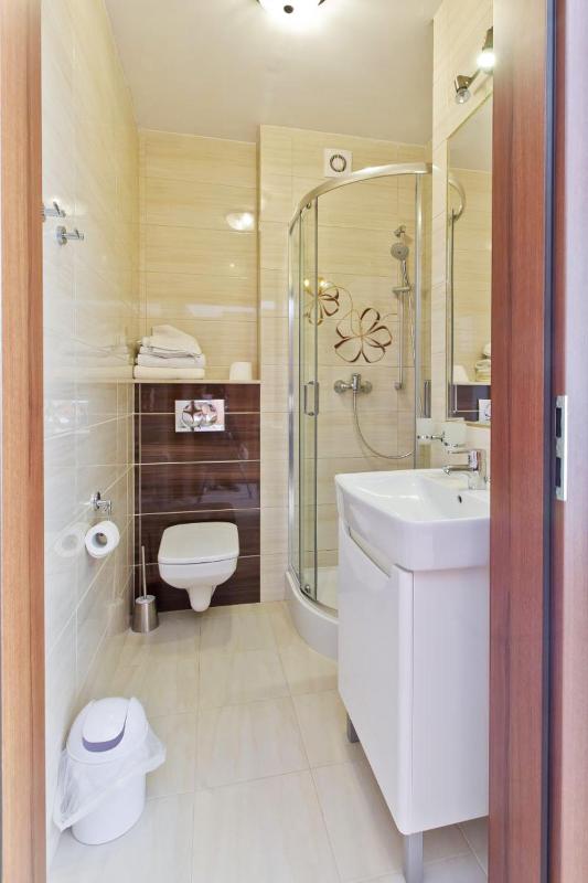 Double Room image 2