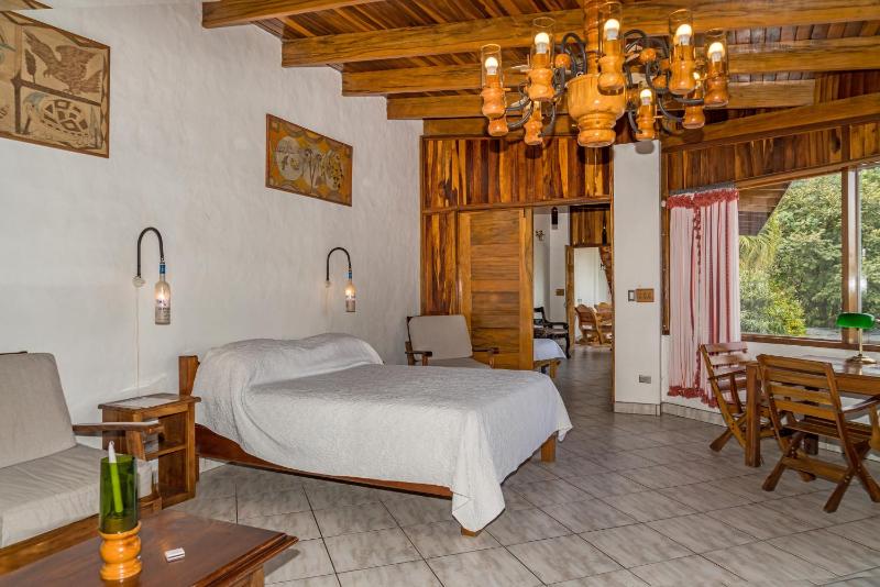 Costa Verde Inn - image 7