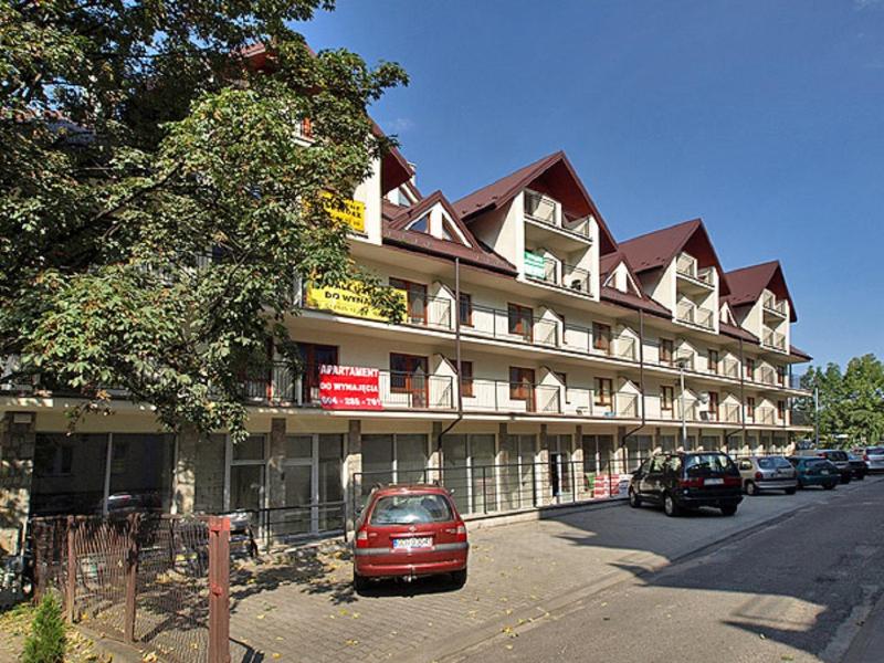 One-Bedroom Apartment (5 Adults) image 4