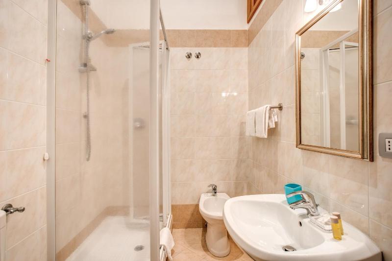 Double or Twin Room image 2