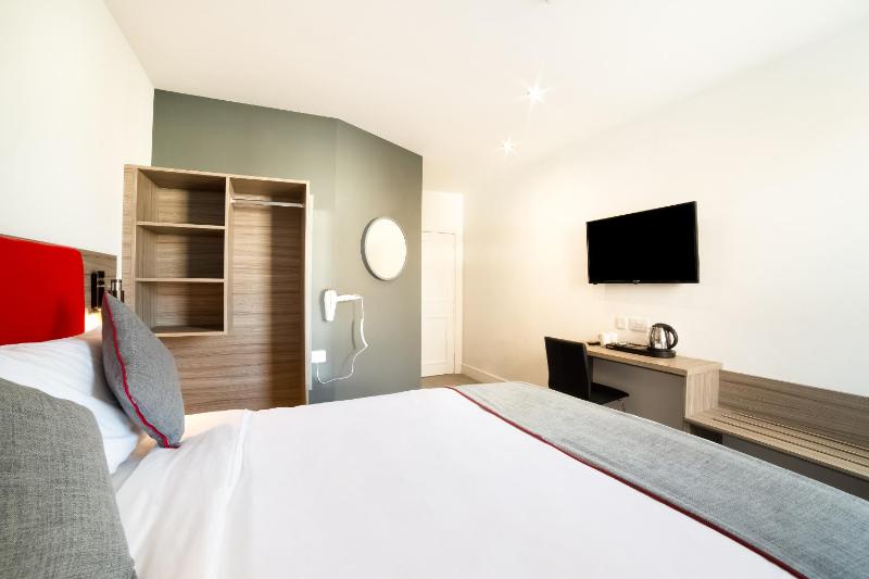 Deluxe King Room image 2