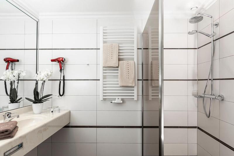 Suite image 2