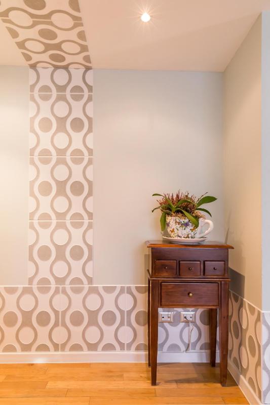 One-Bedroom Apartment image 2