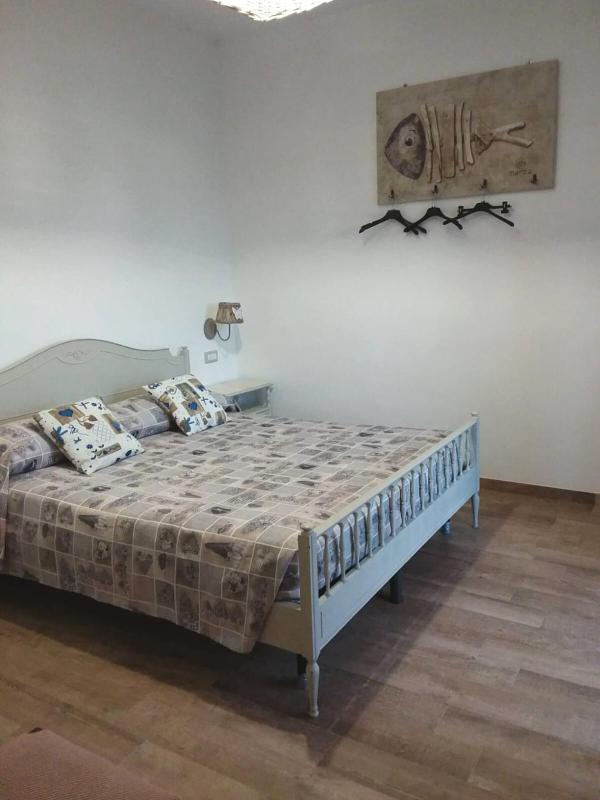 One-Bedroom Apartment image 2