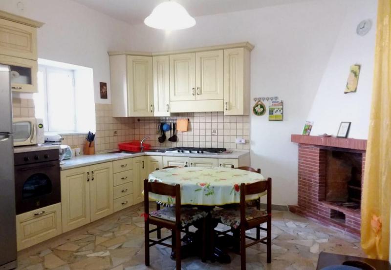 One-Bedroom Apartment image 4