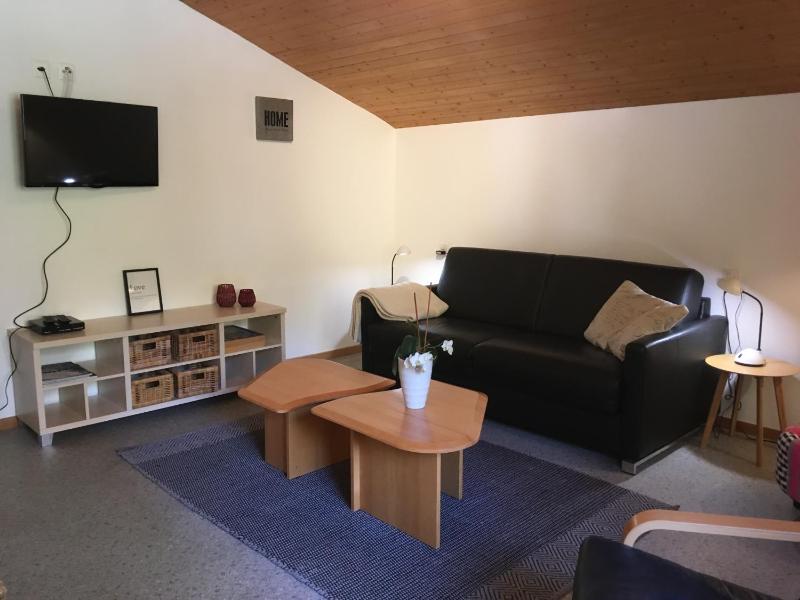 One-Bedroom Apartment image 3