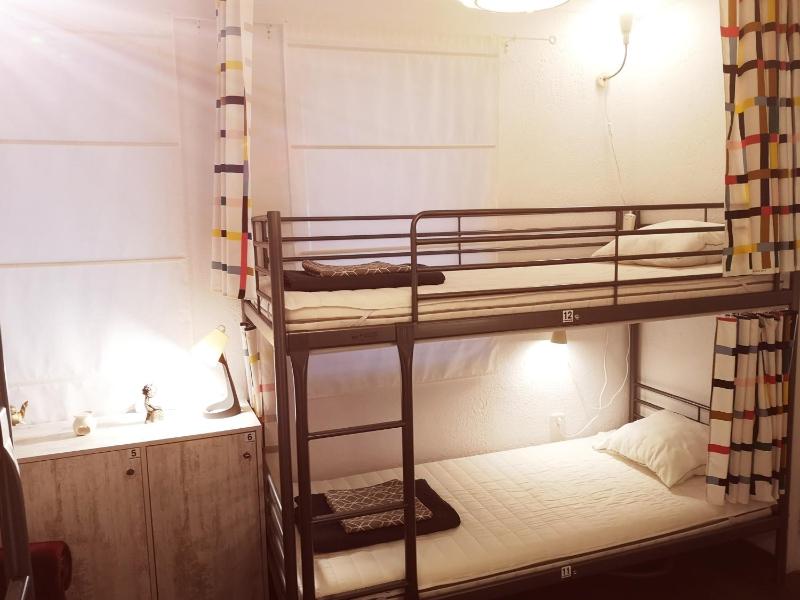 Bunk Bed in Mixed Dormitory Room image 2