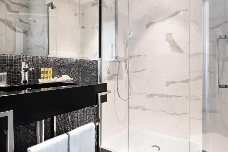 Superior Double or Twin Room image 1