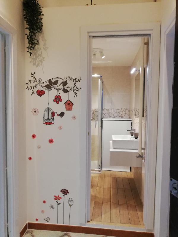 Double Room with Private External Bathroom image 3