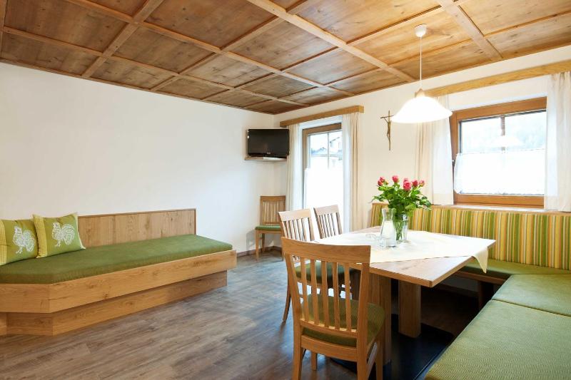 Apartment with Mountain View image 1