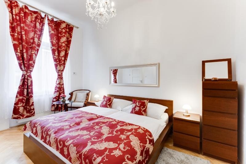 Old Town Square Royal Apartment - image 13