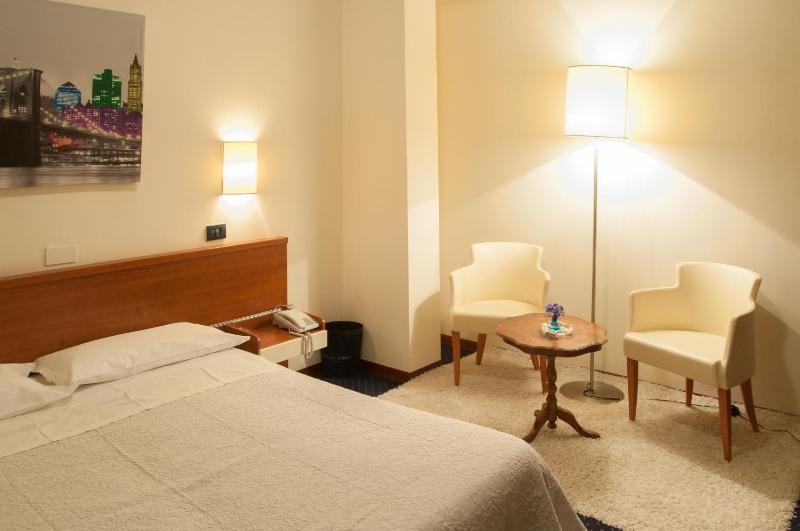 Triple Room image 3