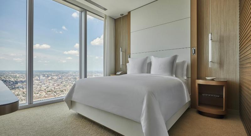 Cityscape One Bedroom King Suite image 3
