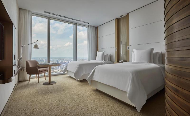 Grand Landmark Double Room image 4