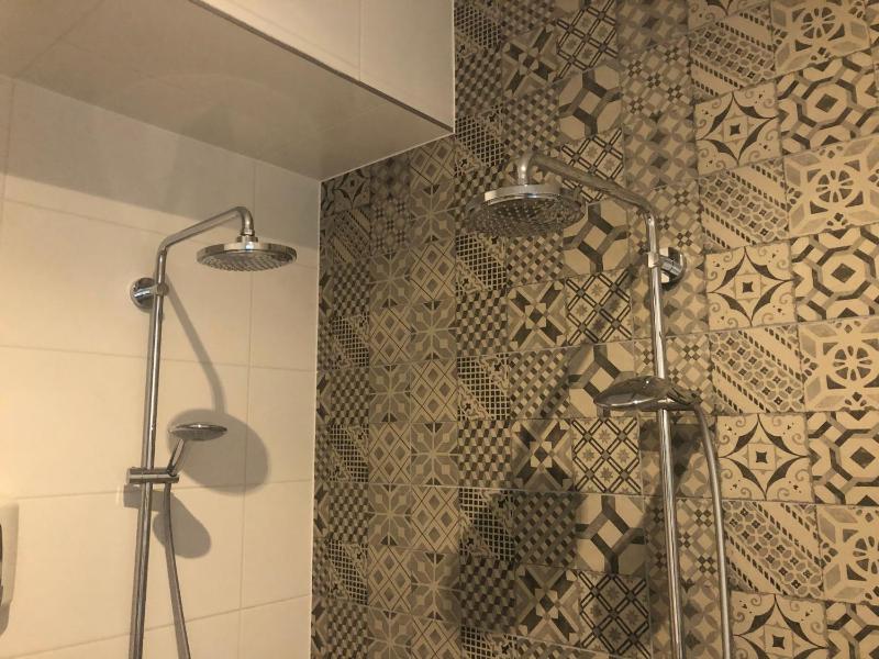 King Suite image 2