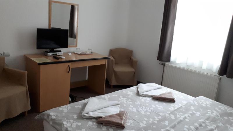Double Room image 1