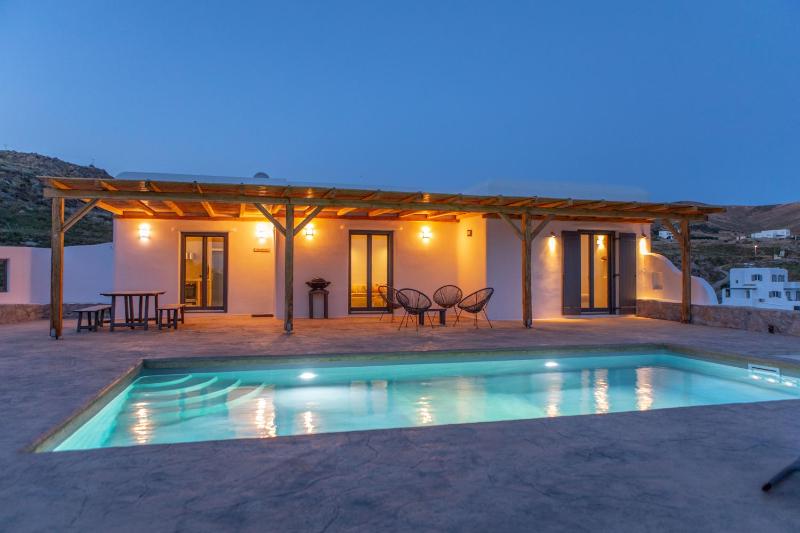 Villa with Sea View image 2