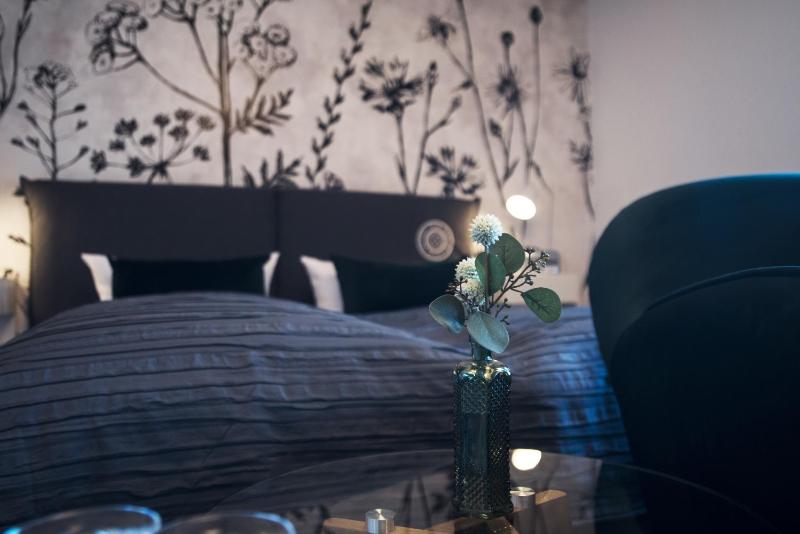 Double Room with Courtyard View image 1