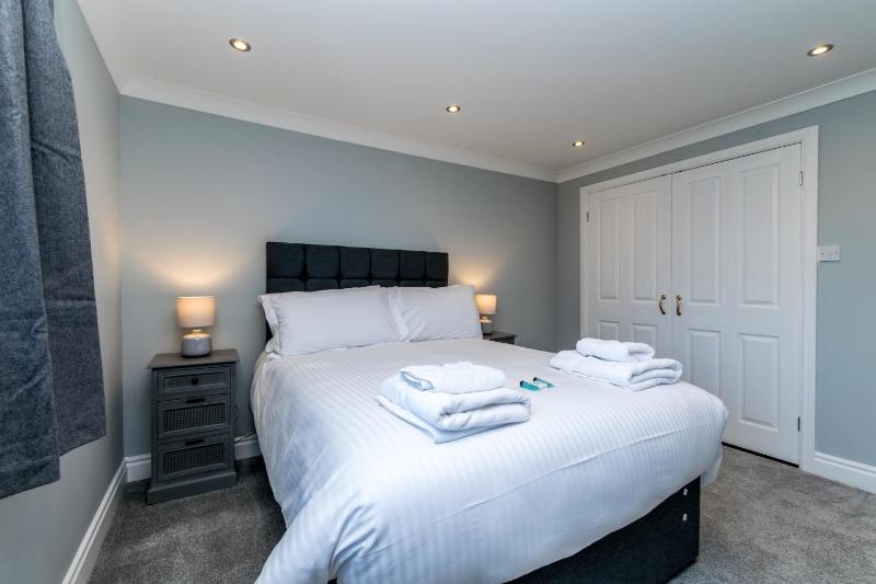 Studio Apartment image 3