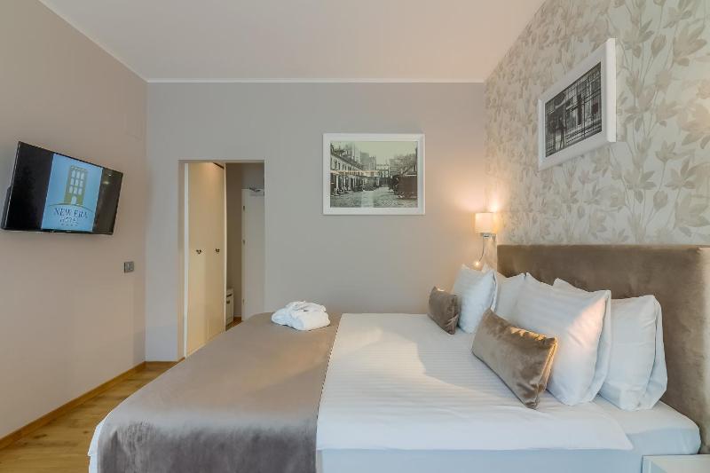 New Era Hotel Old Town - parking with fee nearby - NOT at the hotel ! - image 14