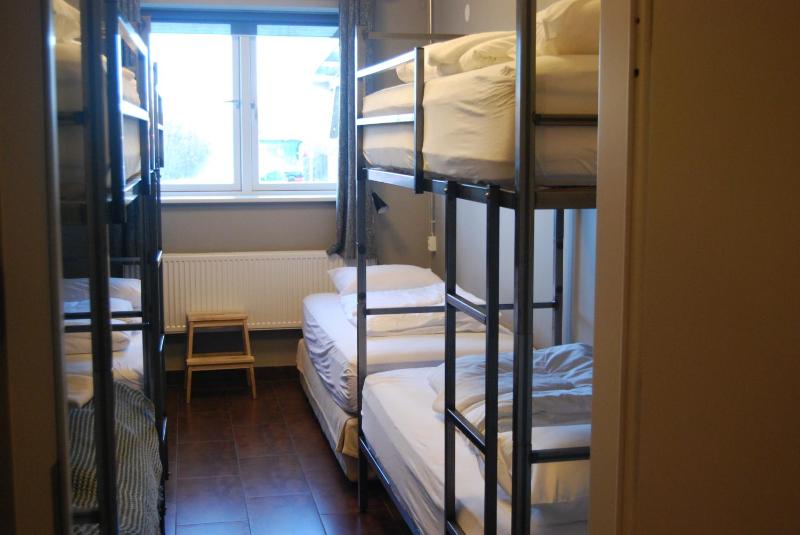 Quadruple Room image 4