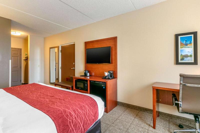 King Room - Non-Smoking image 2