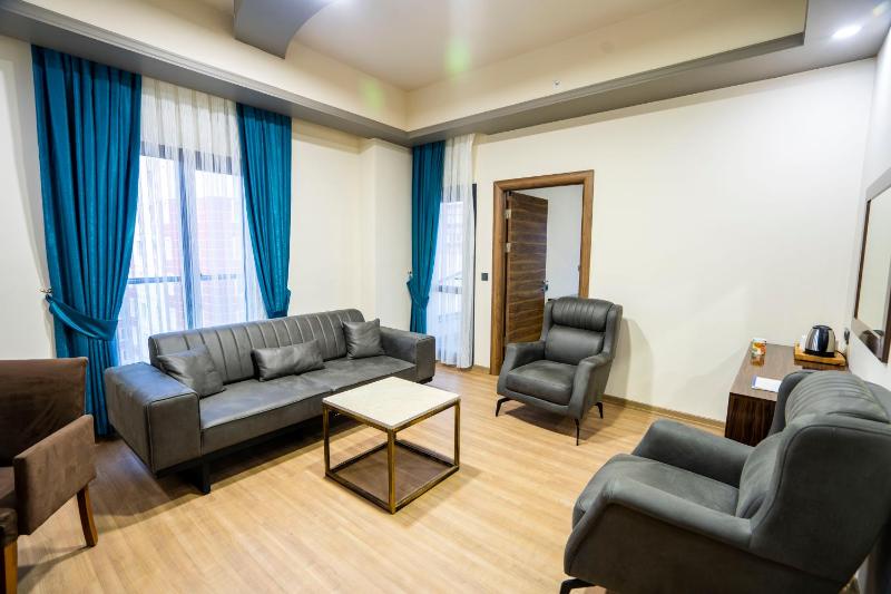 Suite image 2