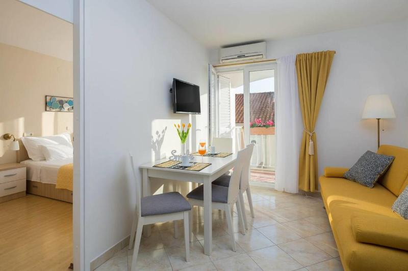 Lavica Seaside Apartments Podstrana - image 16