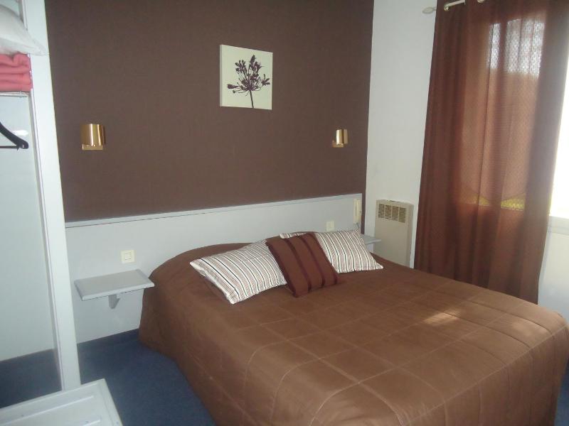 Double Room image 2
