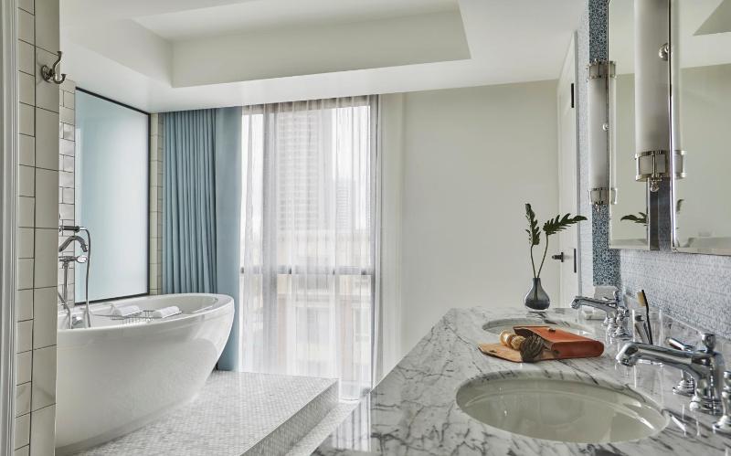 Presidential Suite image 4