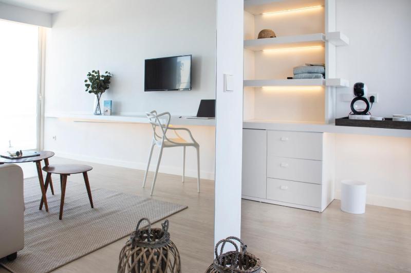 Suite with Sea View image 4