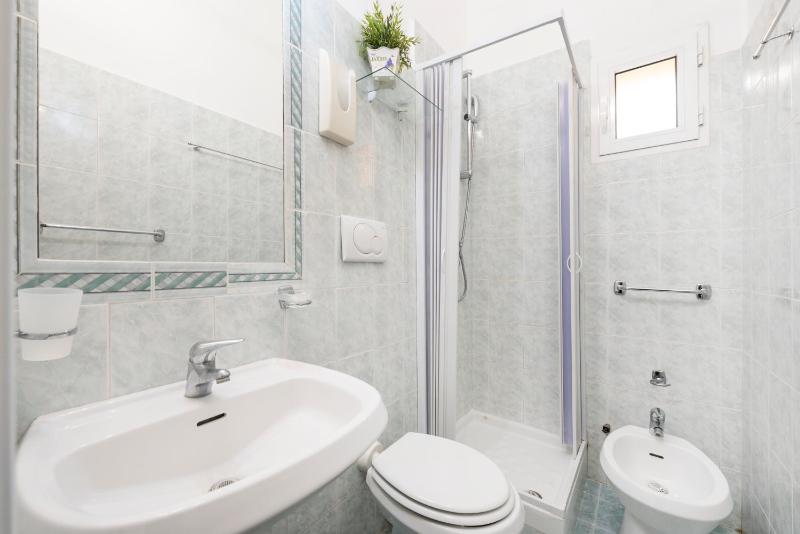 Double or Twin Room image 2