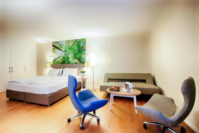 Family Room image 3