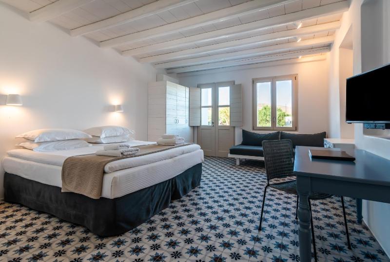 One-Bedroom Suite image 1