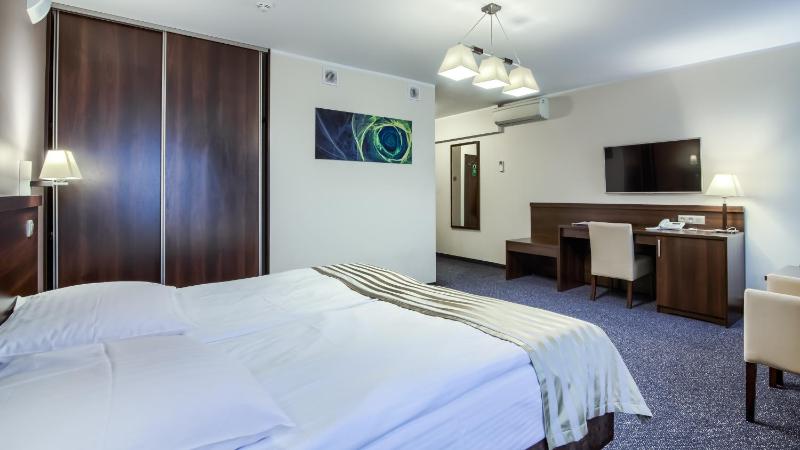 Deluxe Double Room image 2
