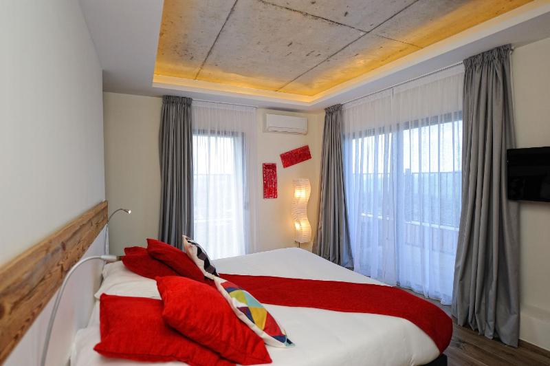 Superior Double Room image 1